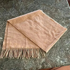 EUC Johnstons of Elgin Scarf 100% Lambswool Made in Scotland Neutral Natural